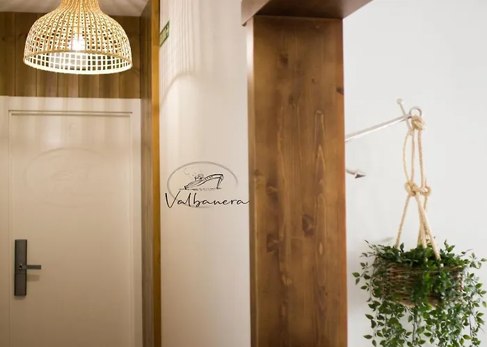 Valbanera Hotel *